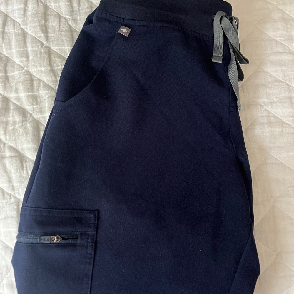 Figs Zamora joggers scrub pants navy medium